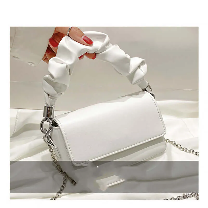 Chain bag mini single-shoulder small square bag, a stylish accessory in a compact design