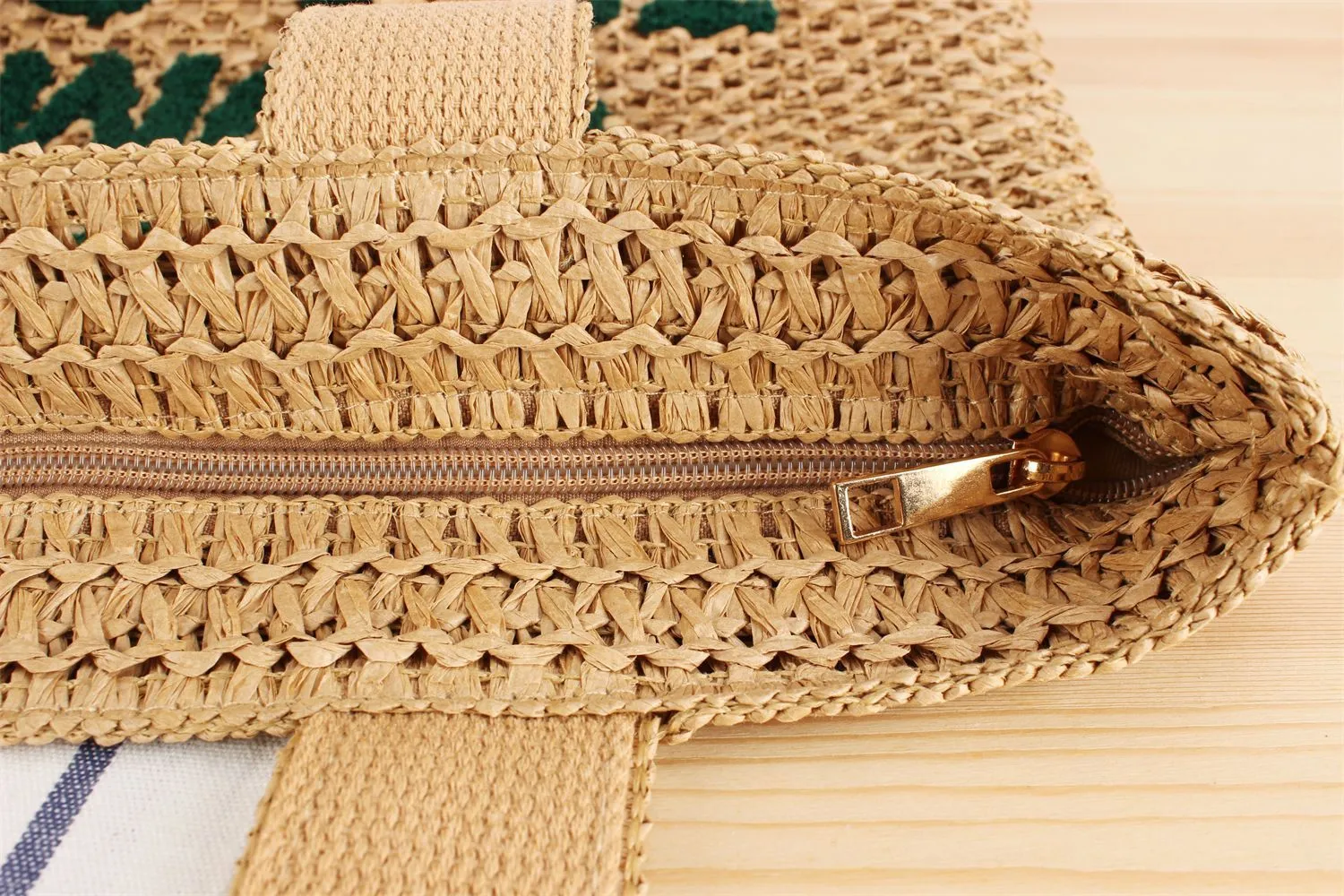 Chic Large Capacity Straw Shoulder Bag | Business Commute & All-Match Style