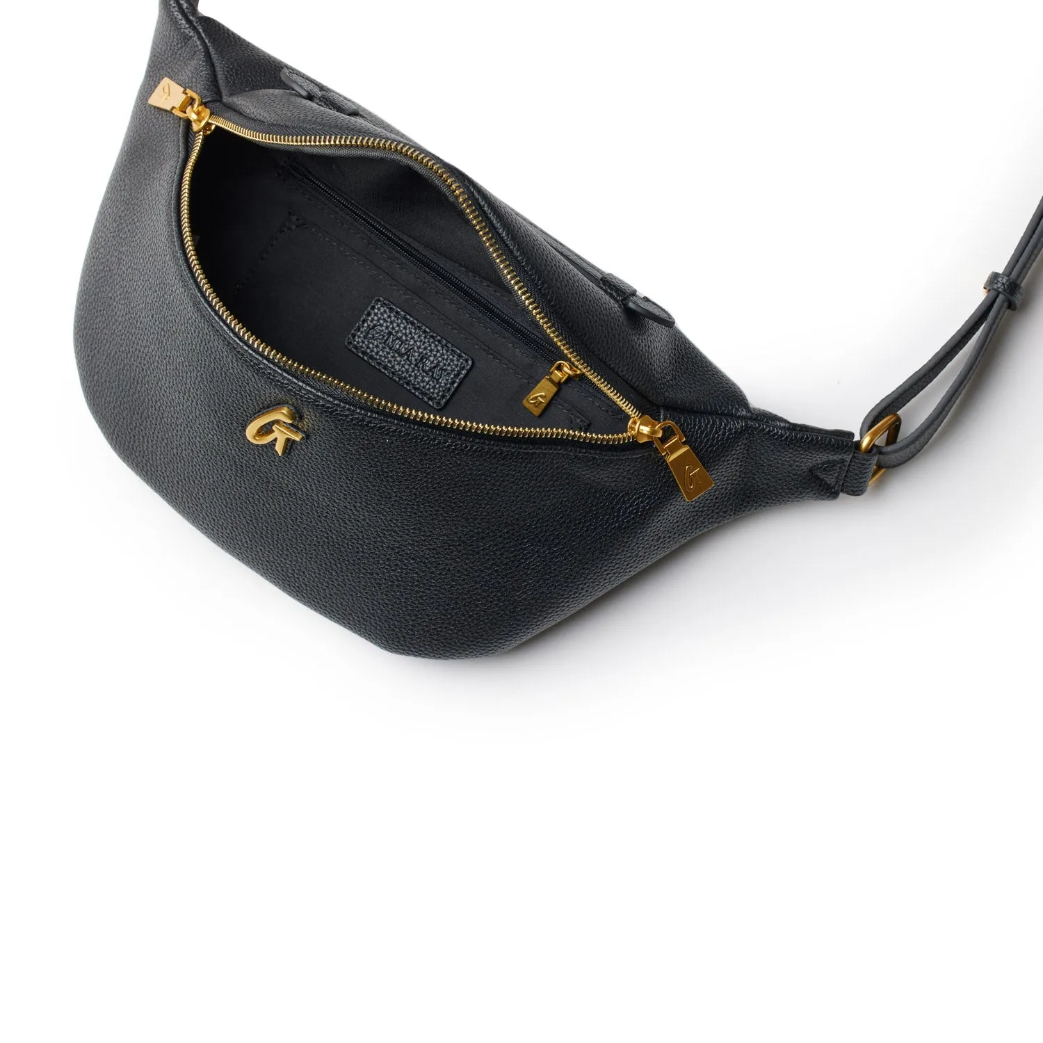 PEBBLE FANNY PACK - BLACK