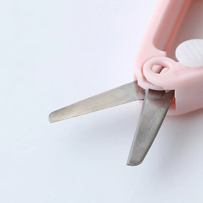 Portable folding scissors - compact and safe