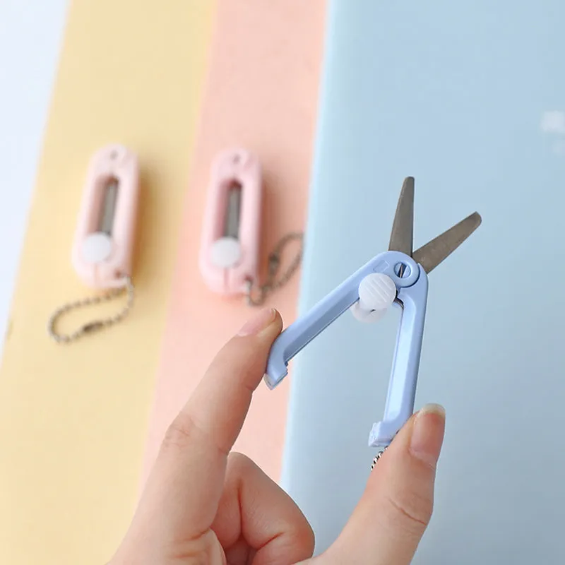 Portable folding scissors - compact and safe