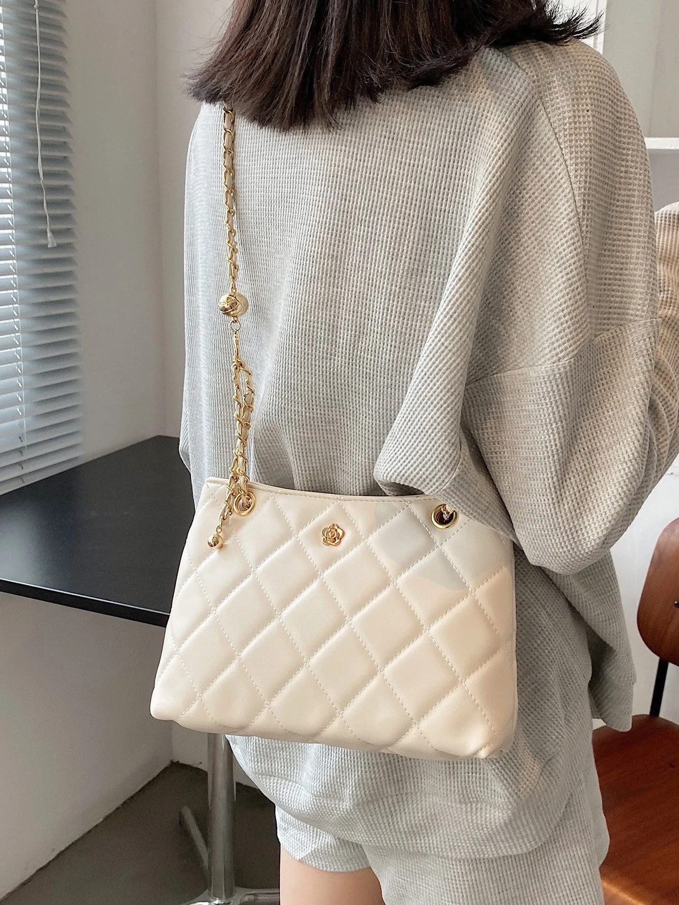 Quilted Chain Shoulder Bag