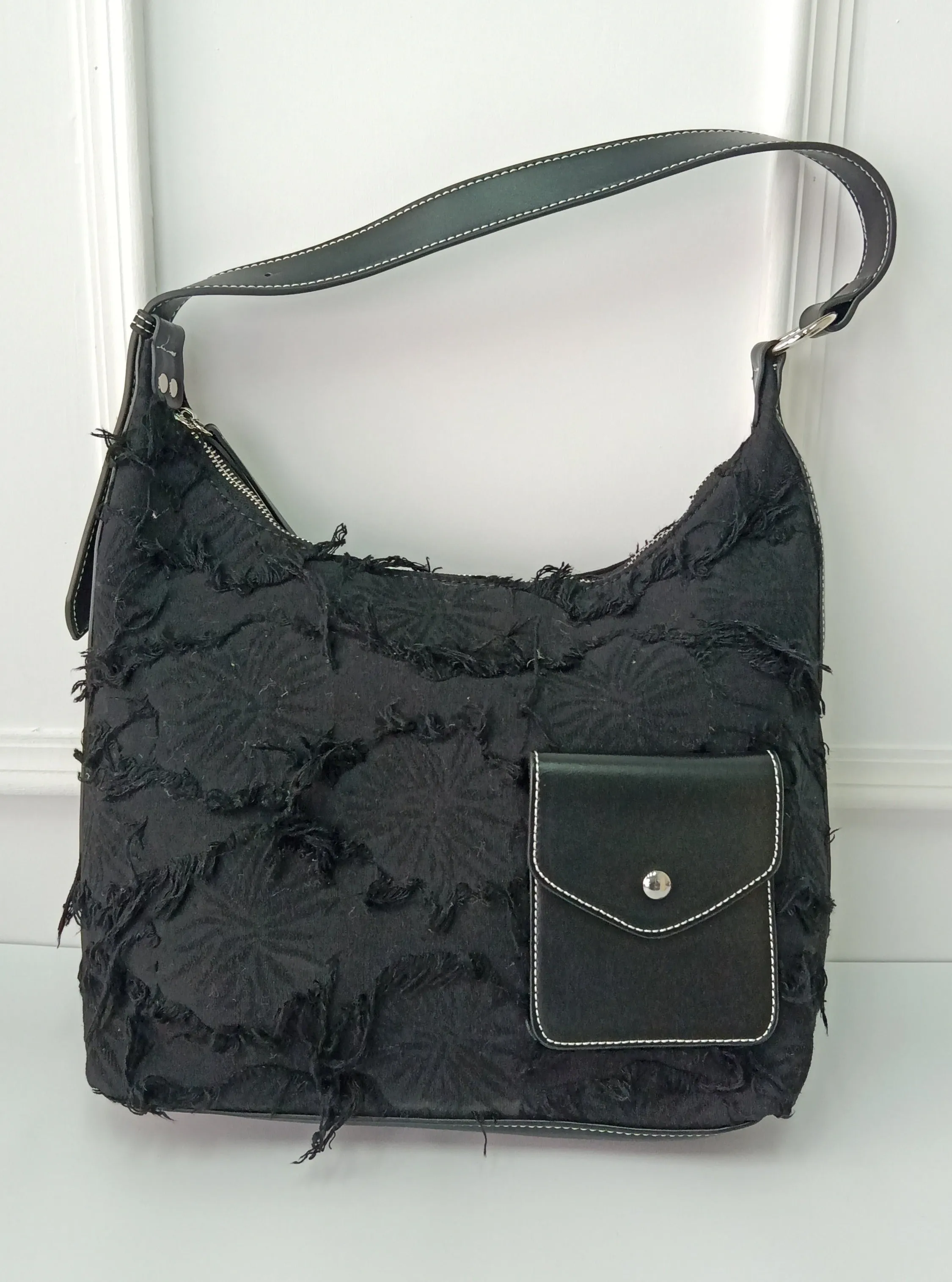 Raven Luxe Shoulder Bag