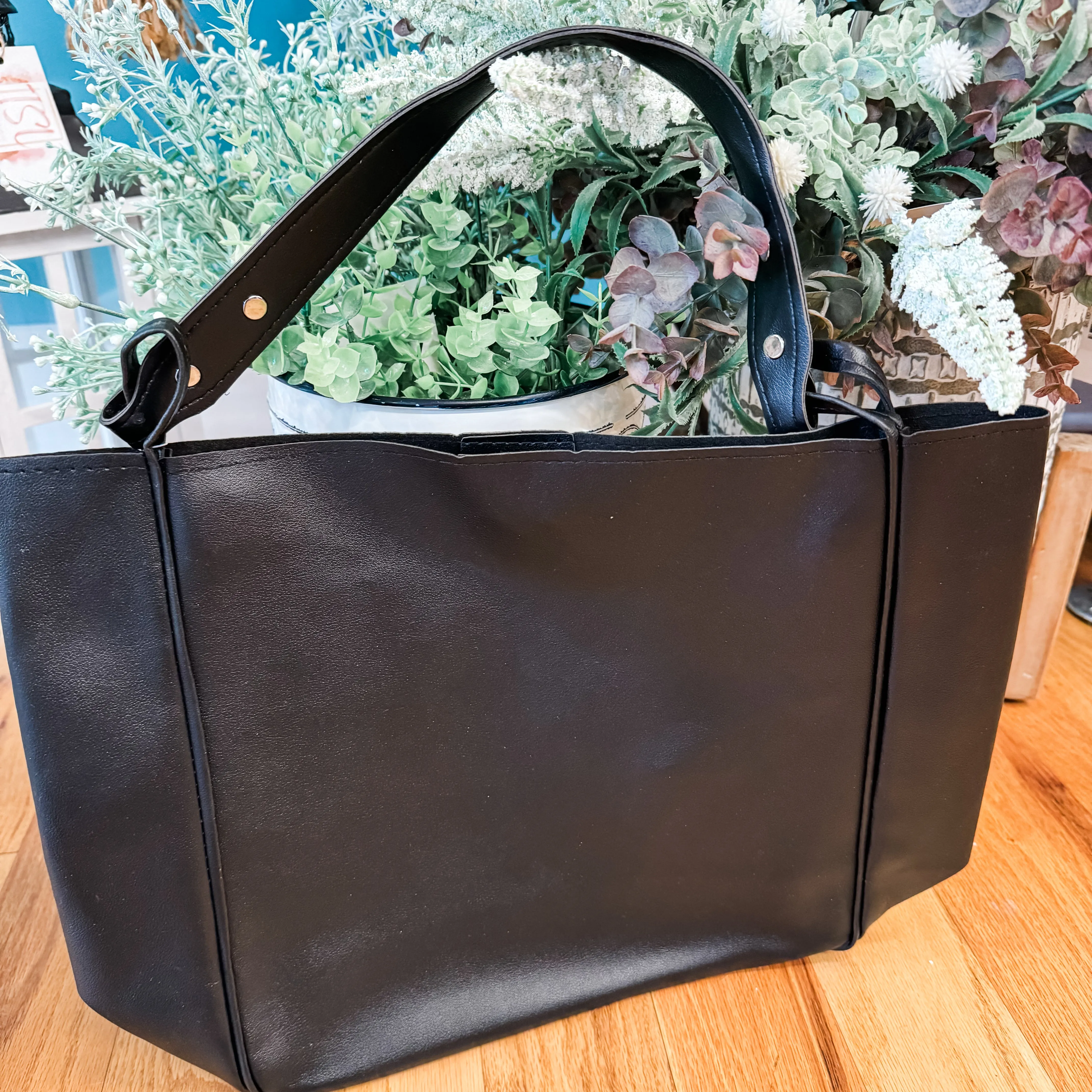 Simple Vegan Leather Shoulder Bag